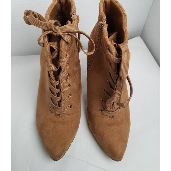 Me Too "Francis" Tan Suede Lace Up Zipper 3 1/2 in Heel Ankle Boot Size 8.5M -PO - Picture 4 of 12